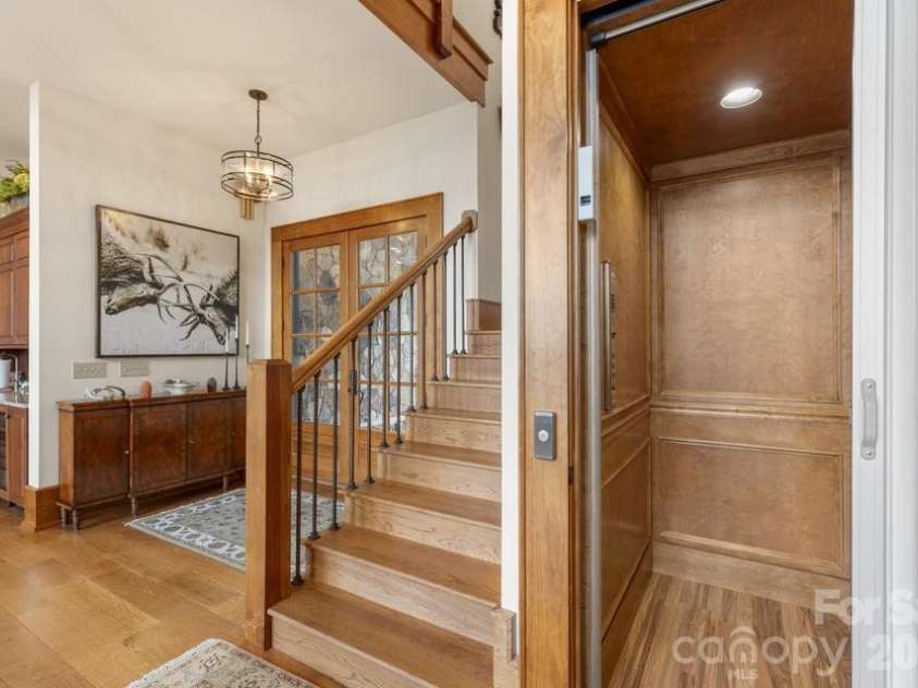 70 Norton Court, Highlands, NC 28741.  MLS# CAR4387101, YatesRealty ID 33806. Elevator