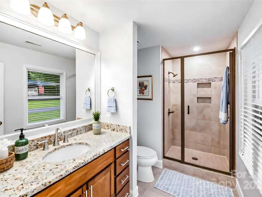 16512 Kimbolten Drive, Huntersville, NC 28078.  MLS# CAR4279598, YatesRealty ID 33807. 