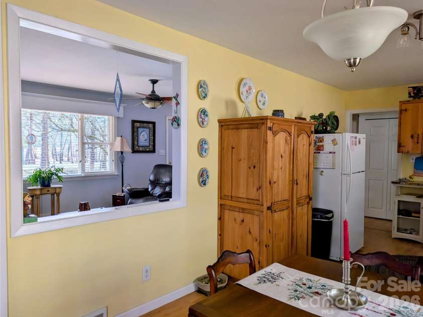 979 Greenville Highway, Brevard, NC 28712.  MLS# CAR4338067, YatesRealty ID 33808. The open flow is great for entertaining.