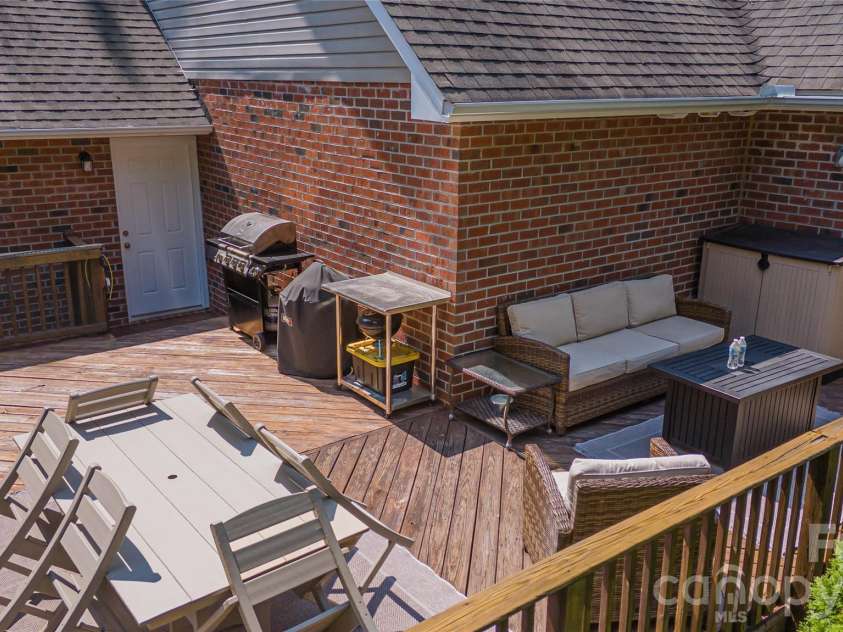 1518 Southpointe Drive, Morganton, NC 28655.  MLS# CAR4397240, YatesRealty ID 33809. 