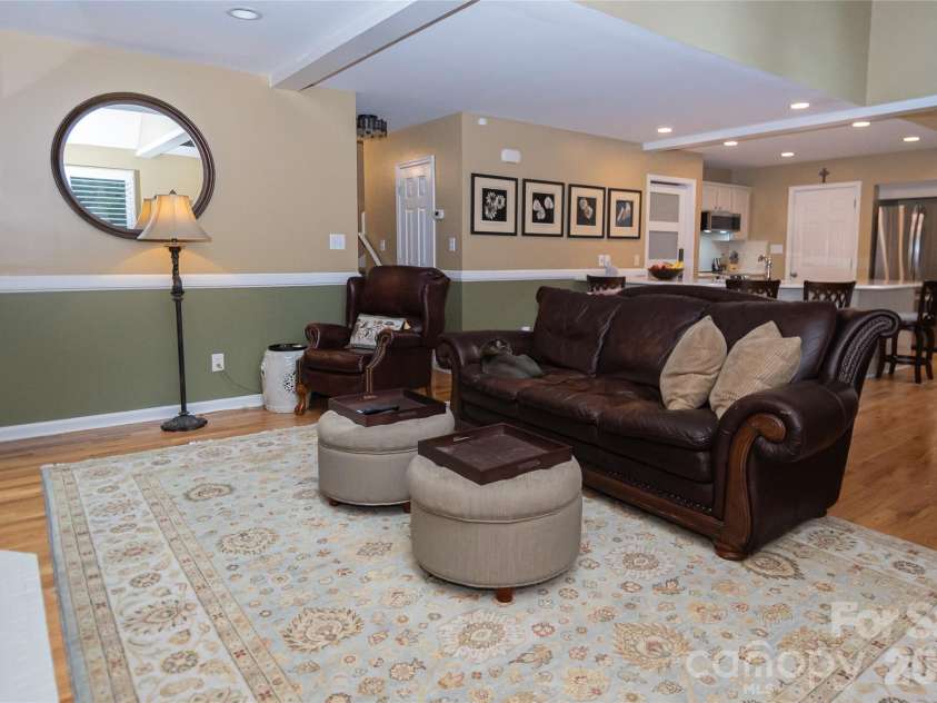 1518 Southpointe Drive, Morganton, NC 28655.  MLS# CAR4397240, YatesRealty ID 33809. 