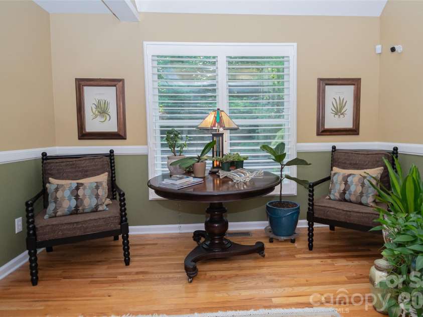 1518 Southpointe Drive, Morganton, NC 28655.  MLS# CAR4397240, YatesRealty ID 33809. 