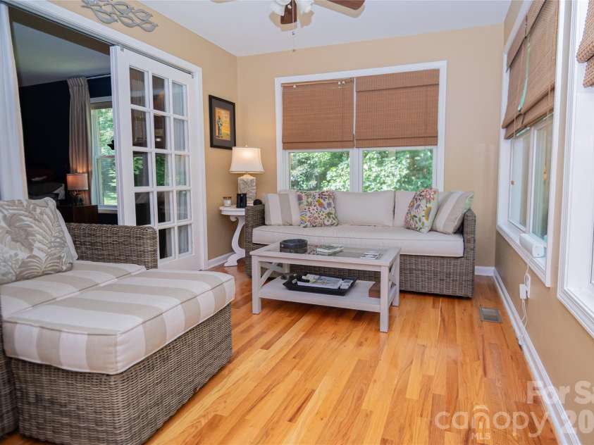 1518 Southpointe Drive, Morganton, NC 28655.  MLS# CAR4397240, YatesRealty ID 33809. 