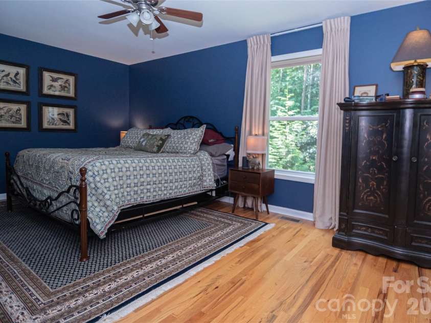 1518 Southpointe Drive, Morganton, NC 28655.  MLS# CAR4397240, YatesRealty ID 33809. 