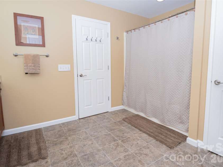 1518 Southpointe Drive, Morganton, NC 28655.  MLS# CAR4397240, YatesRealty ID 33809. 