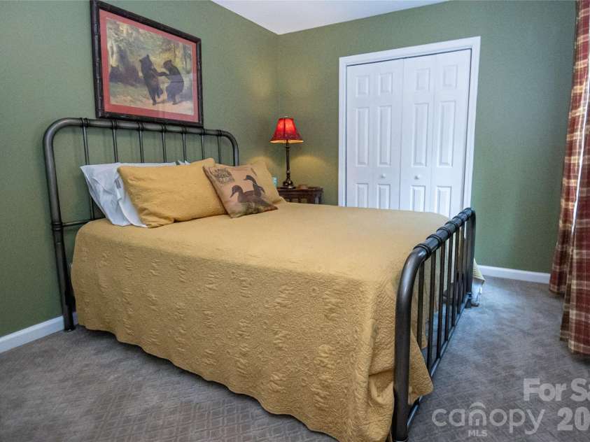 1518 Southpointe Drive, Morganton, NC 28655.  MLS# CAR4397240, YatesRealty ID 33809. 