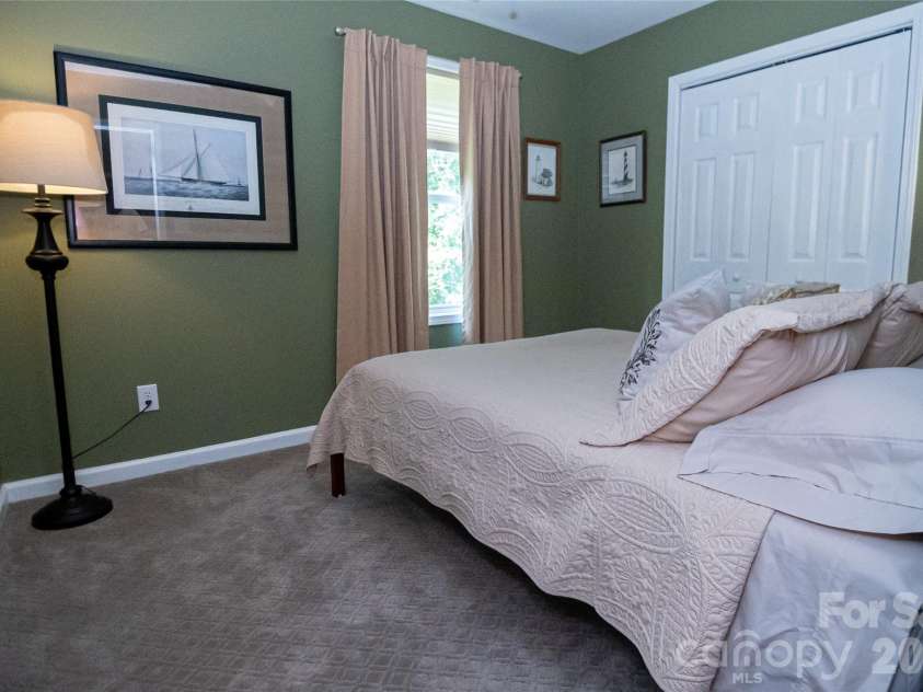1518 Southpointe Drive, Morganton, NC 28655.  MLS# CAR4397240, YatesRealty ID 33809. 