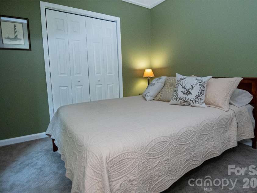 1518 Southpointe Drive, Morganton, NC 28655.  MLS# CAR4397240, YatesRealty ID 33809. 