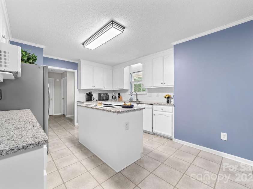 221 Deerfield Drive, Mount Holly, NC 28120.  MLS# CAR4280718, YatesRealty ID 33809. 