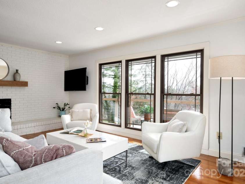 145 Stratford Road, Asheville, NC 28804.  MLS# CAR4239165, YatesRealty ID 3381. Abundant Natural Light