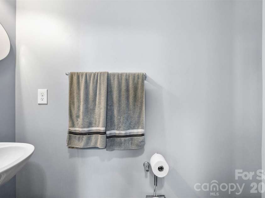 7434 Dover Mill Drive, Concord, NC 28025.  MLS# CAR4346531, YatesRealty ID 3381. 