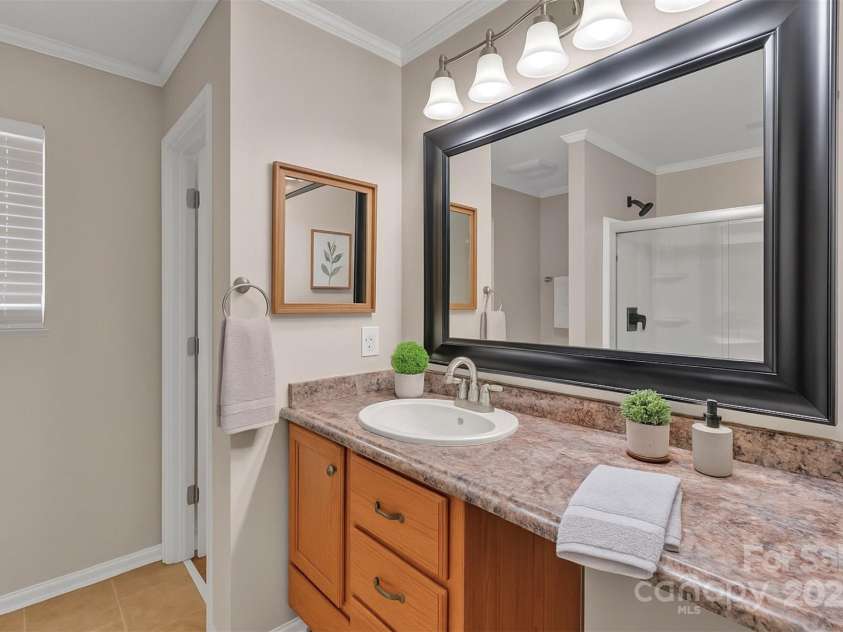 10351 Fink Road, Mount Pleasant, NC 28124.  MLS# CAR4280844, YatesRealty ID 33810. Master Bath