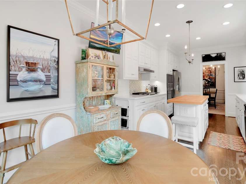 3524 Kylemore Court, Charlotte, NC 28210.  MLS# CAR4388897, YatesRealty ID 33810. 