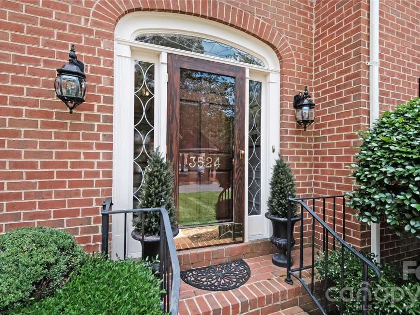3524 Kylemore Court, Charlotte, NC 28210.  MLS# CAR4388897, YatesRealty ID 33810. 