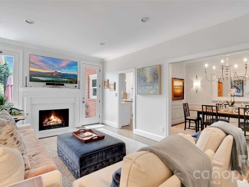 3524 Kylemore Court, Charlotte, NC 28210.  MLS# CAR4388897, YatesRealty ID 33810. 