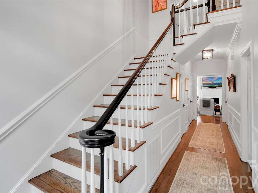 3524 Kylemore Court, Charlotte, NC 28210.  MLS# CAR4388897, YatesRealty ID 33810. 