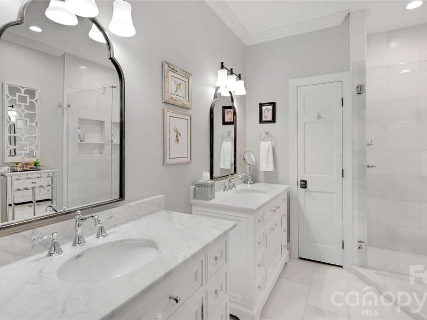 3524 Kylemore Court, Charlotte, NC 28210.  MLS# CAR4388897, YatesRealty ID 33810. 