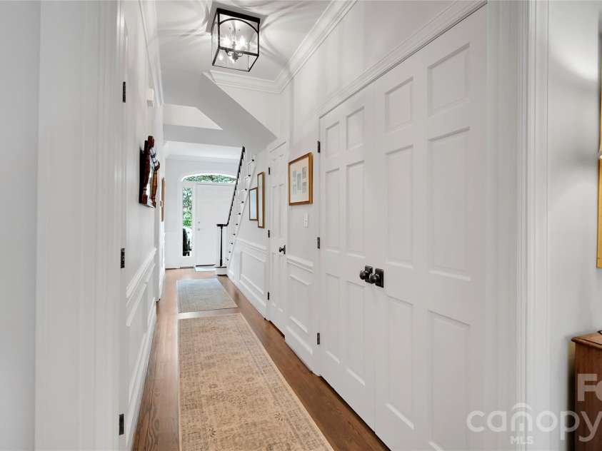 3524 Kylemore Court, Charlotte, NC 28210.  MLS# CAR4388897, YatesRealty ID 33810. 