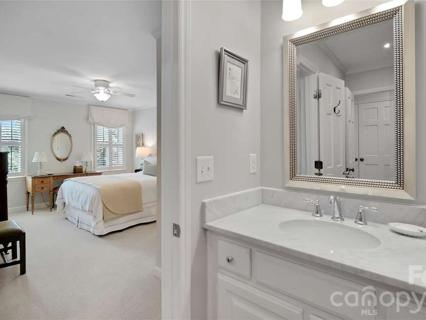 3524 Kylemore Court, Charlotte, NC 28210.  MLS# CAR4388897, YatesRealty ID 33810. 