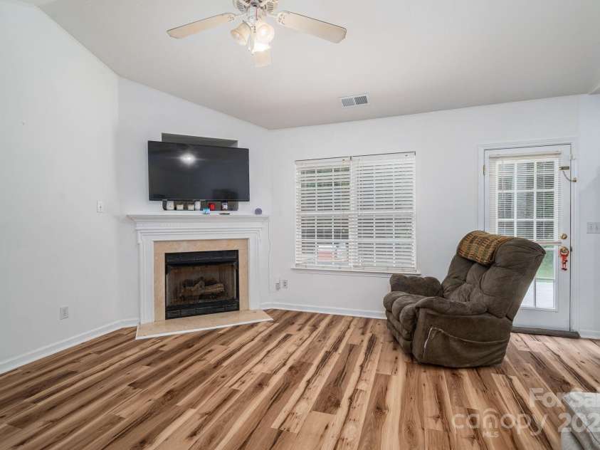 1441 Spring View Court, Rock Hill, SC 29732.  MLS# CAR4280950, YatesRealty ID 33811. 