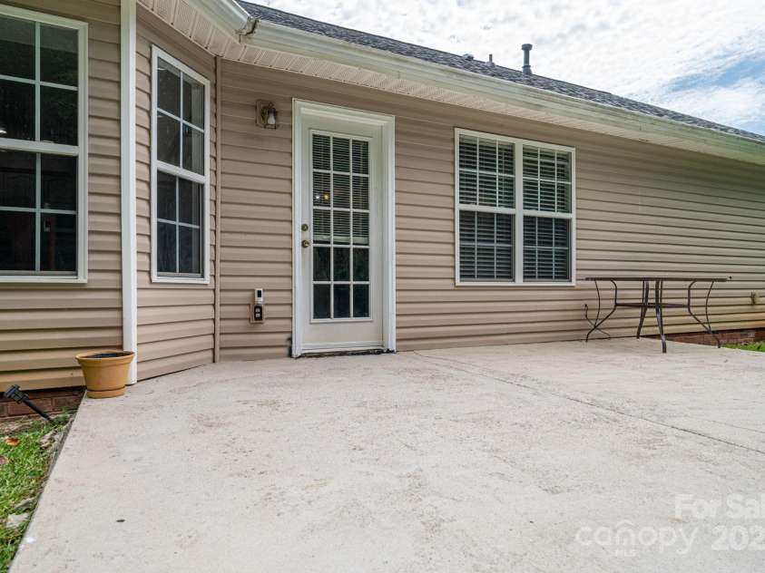 1441 Spring View Court, Rock Hill, SC 29732.  MLS# CAR4280950, YatesRealty ID 33811. 