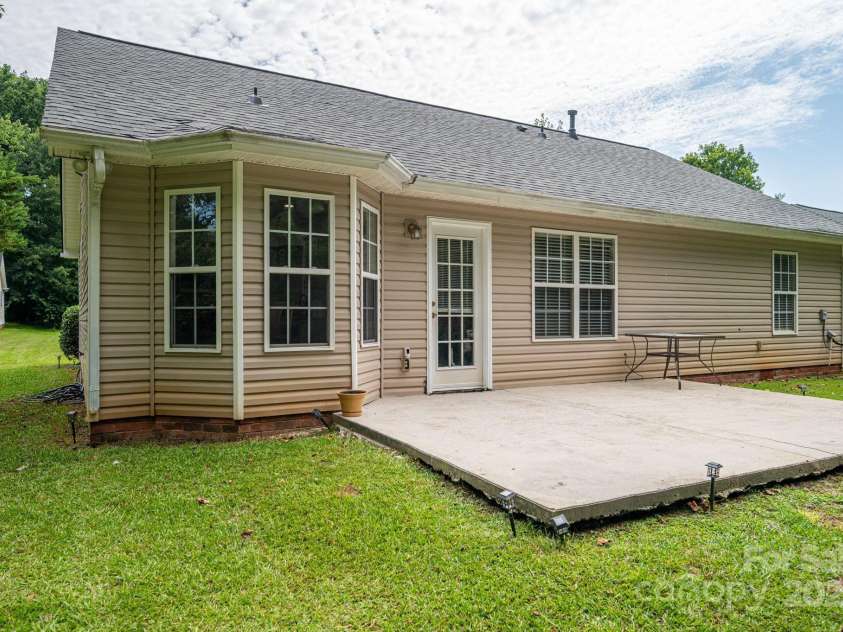 1441 Spring View Court, Rock Hill, SC 29732.  MLS# CAR4280950, YatesRealty ID 33811. 