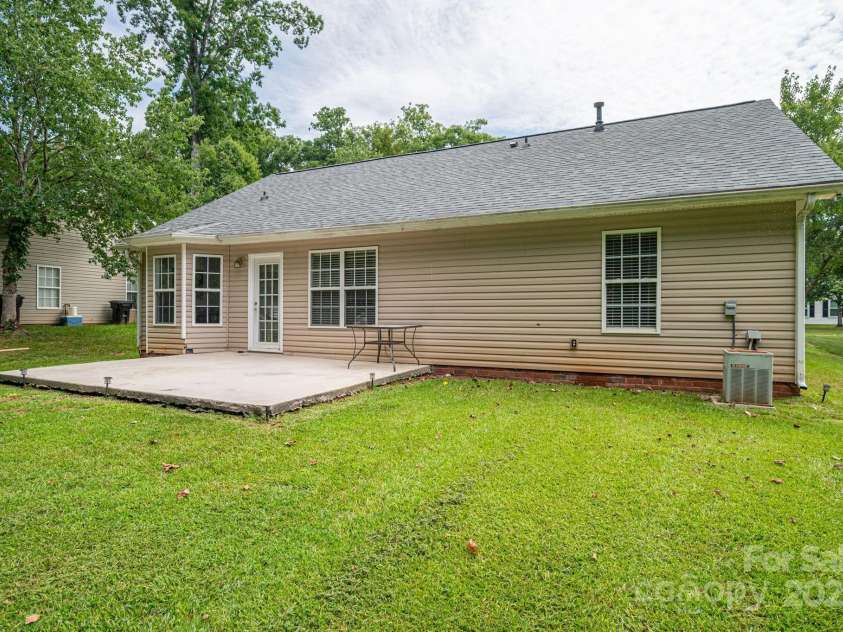 1441 Spring View Court, Rock Hill, SC 29732.  MLS# CAR4280950, YatesRealty ID 33811. 