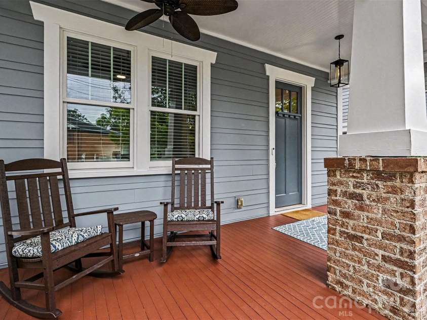 1615 Main Street, Charlotte, NC 28204.  MLS# CAR4386358, YatesRealty ID 33811. 
