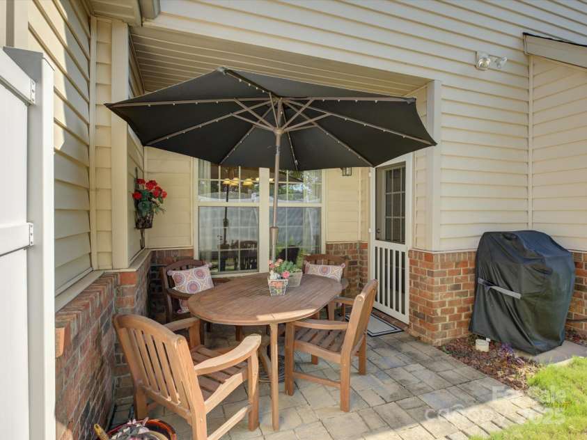 2042 Oxford Heights, Fort Mill, SC 29715.  MLS# CAR4284314, YatesRealty ID 33812. 