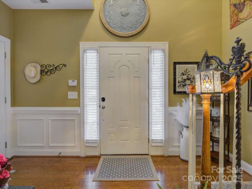 2042 Oxford Heights, Fort Mill, SC 29715.  MLS# CAR4284314, YatesRealty ID 33812. 