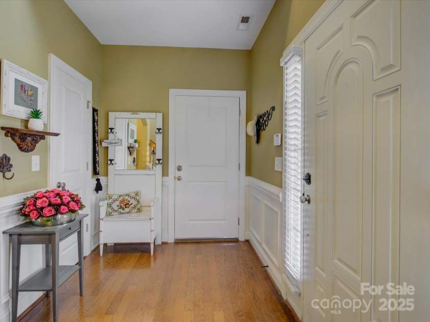 2042 Oxford Heights, Fort Mill, SC 29715.  MLS# CAR4284314, YatesRealty ID 33812. 