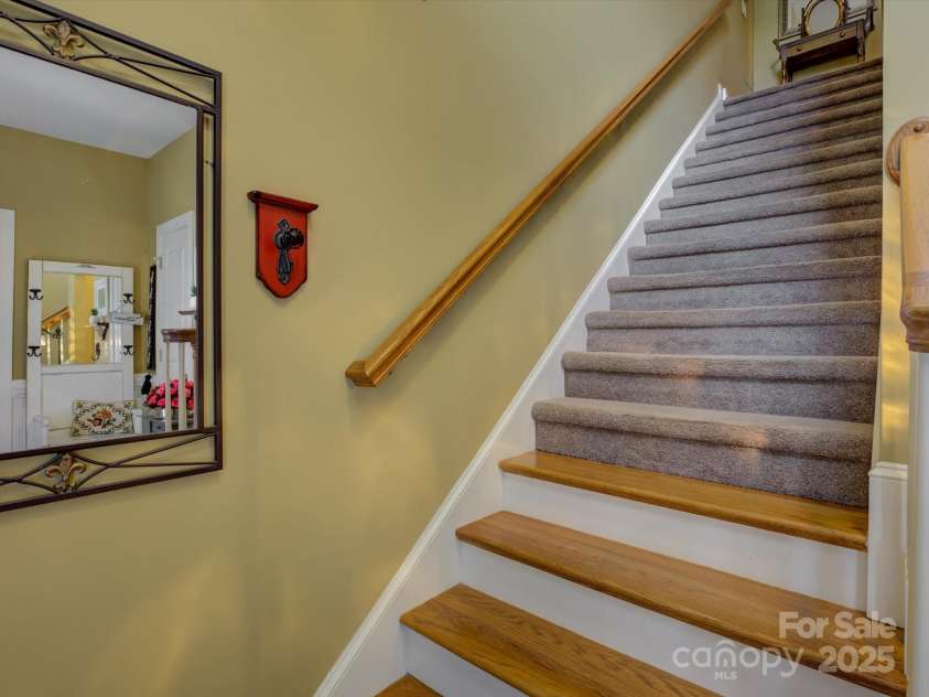 2042 Oxford Heights, Fort Mill, SC 29715.  MLS# CAR4284314, YatesRealty ID 33812. 