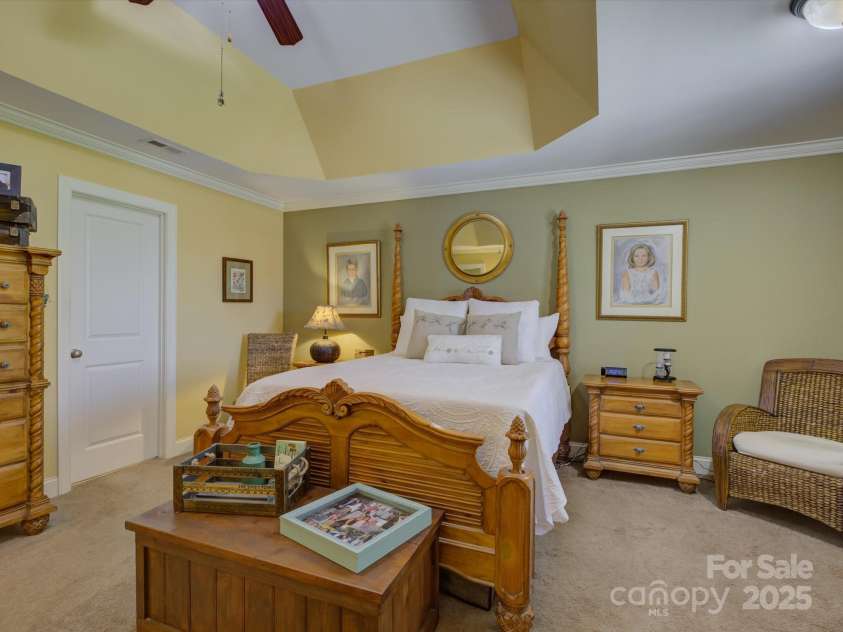 2042 Oxford Heights, Fort Mill, SC 29715.  MLS# CAR4284314, YatesRealty ID 33812. 