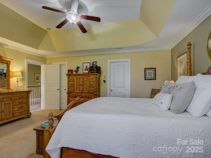 2042 Oxford Heights, Fort Mill, SC 29715.  MLS# CAR4284314, YatesRealty ID 33812. 