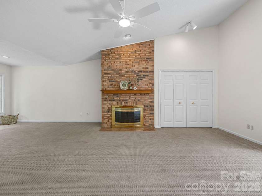 12 Hunting Country Trail, Tryon, NC 28782.  MLS# CAR4394832, YatesRealty ID 33813. 
