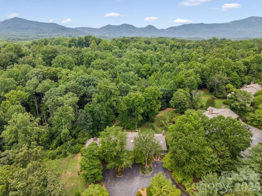 12 Hunting Country Trail, Tryon, NC 28782.  MLS# CAR4394832, YatesRealty ID 33813. 