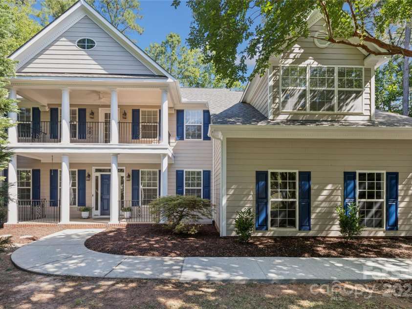 1627 Scotch Pine Lane, Tega Cay, SC 29708.  MLS# CAR4281753, YatesRealty ID 33813. 1627 Scotch Pine Ln
