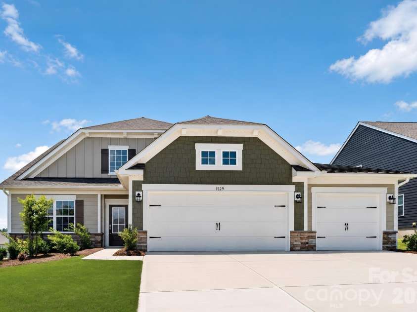 1929 Bentwind Road, Lancaster, SC 29720.  MLS# CAR4393806, YatesRealty ID 33815. 