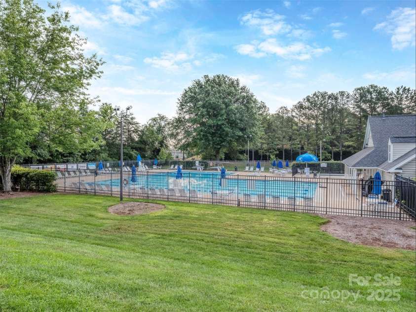 8715 Parkchester Drive, Charlotte, NC 28277.  MLS# CAR4288901, YatesRealty ID 33815. Raeburn Community Pool