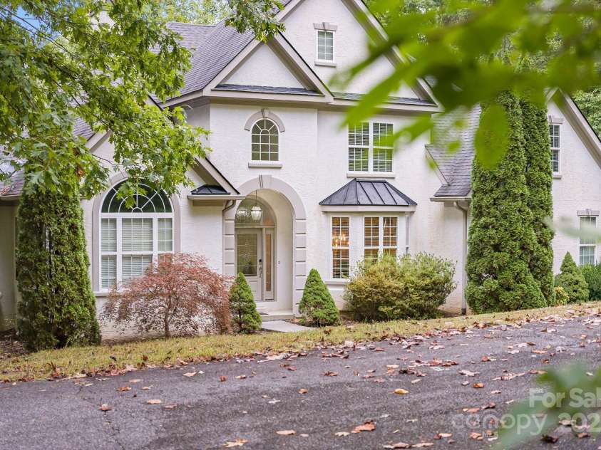 45 Brown Bear Ridge Trail, Zirconia, NC 28790.  MLS# CAR4281218, YatesRealty ID 33816. 