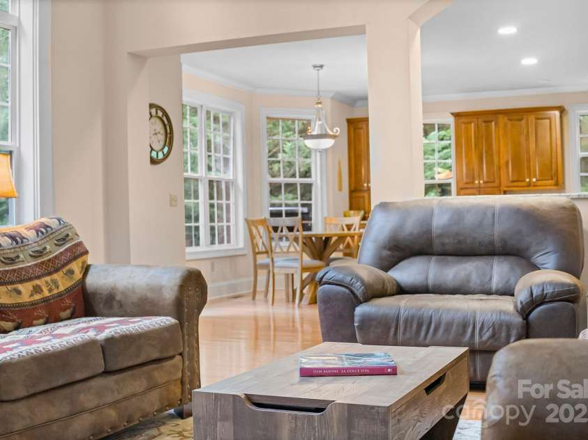 45 Brown Bear Ridge Trail, Zirconia, NC 28790.  MLS# CAR4281218, YatesRealty ID 33816. 