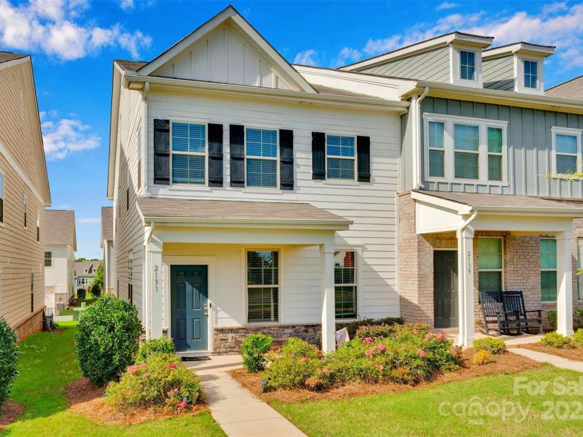 2131 Stevens Mill Road, Matthews, NC 28104.  MLS# CAR4291967, YatesRealty ID 33817. 