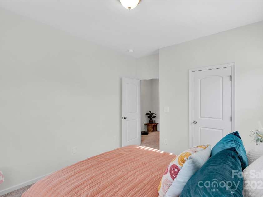 2131 Stevens Mill Road, Matthews, NC 28104.  MLS# CAR4291967, YatesRealty ID 33817. 
