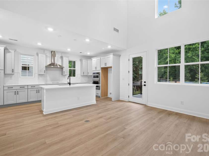 416 Celestial Drive, Tega Cay, SC 29708.  MLS# CAR4396550, YatesRealty ID 33817. Great room