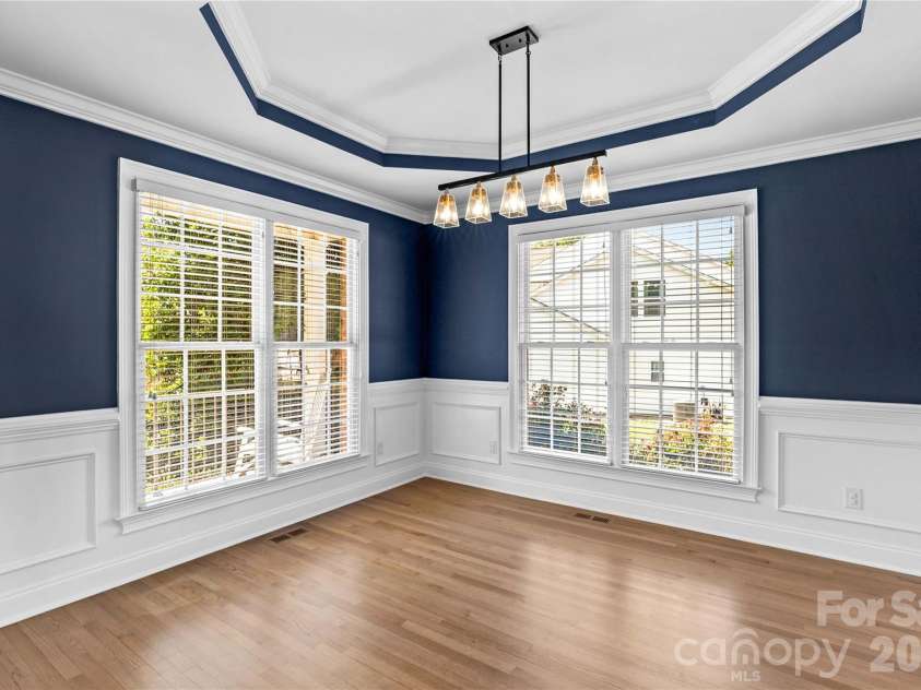 185 Upper Oak Drive, Statesville, NC 28625.  MLS# CAR4397137, YatesRealty ID 33818. 