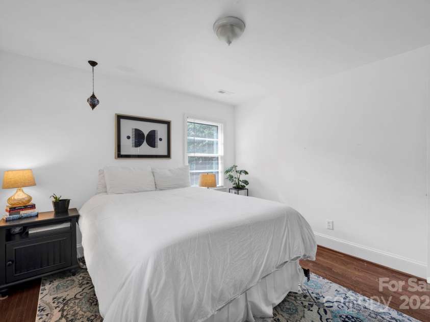 1227 Barkley Road, Charlotte, NC 28209.  MLS# CAR4294679, YatesRealty ID 33819. 