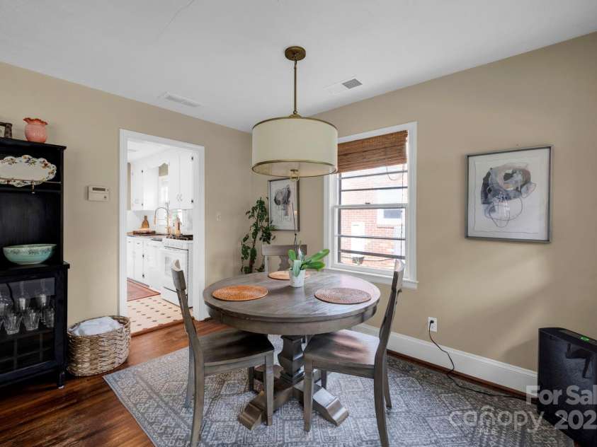 1227 Barkley Road, Charlotte, NC 28209.  MLS# CAR4294679, YatesRealty ID 33819. 