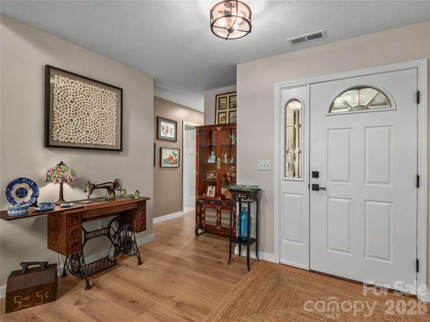 16 Stonebridge Drive, Asheville, NC 28805.  MLS# CAR4384057, YatesRealty ID 33819. 
