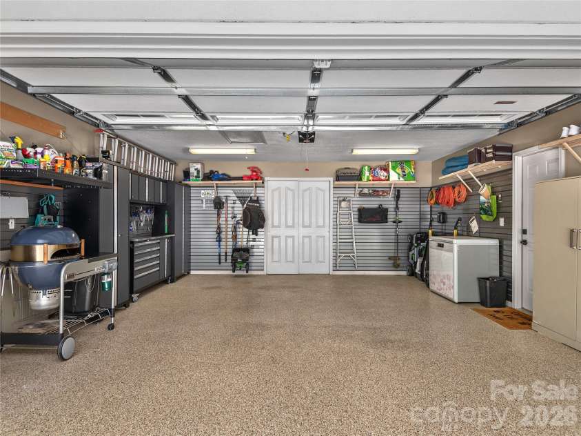 16 Stonebridge Drive, Asheville, NC 28805.  MLS# CAR4384057, YatesRealty ID 33819. 