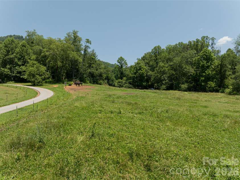 173 Avery Creek Road, Arden, NC 28704.  MLS# CAR4266452, YatesRealty ID 3382. 